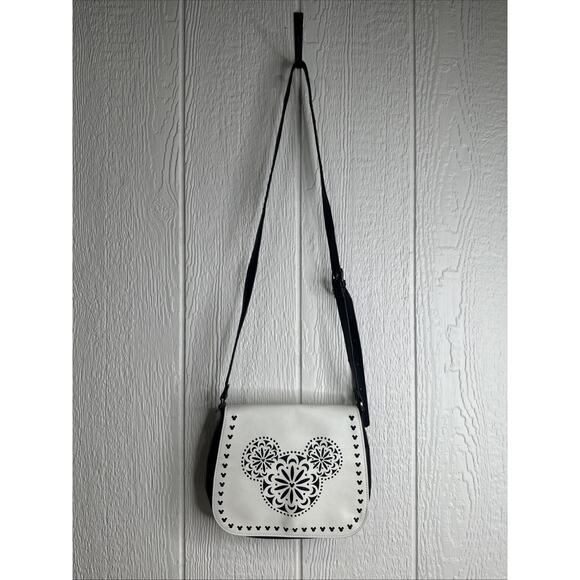 Disney Parks Vera Bradley Lazer Cut Mickey Mouse Icon Crossbody Bag Black +White - Picture 2 of 16